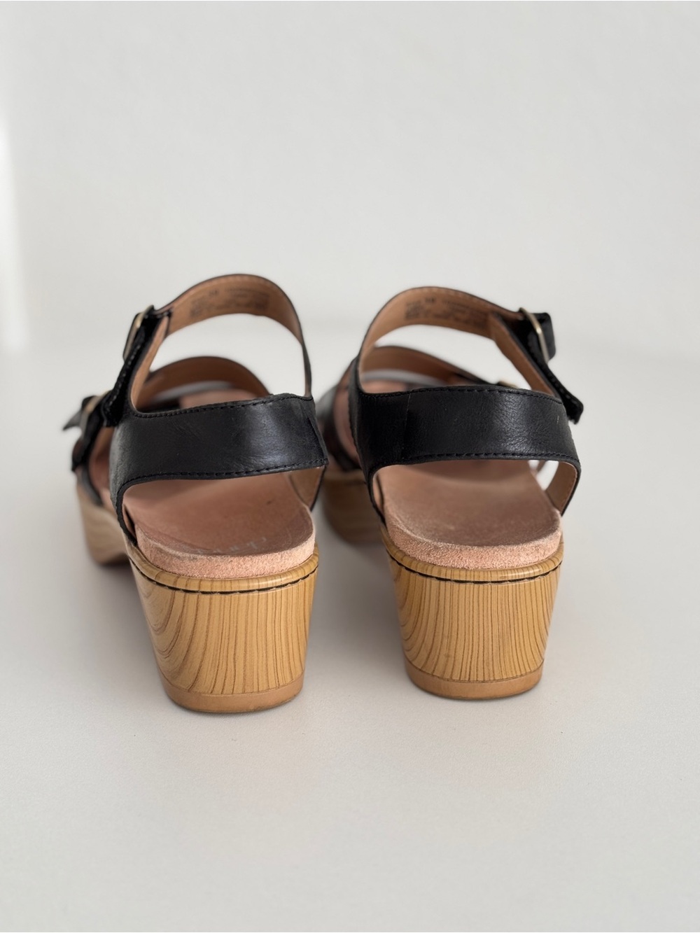 Dansko Malena Black Leather Triple-Strap Velcro Sandals shoes EU SIZE 39 US 8 - Picture 8 of 8